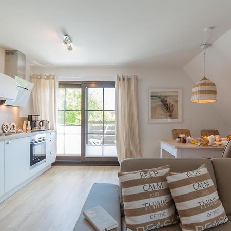 Ferienwohnungen Haus Am Strand Цингст Екстериор снимка